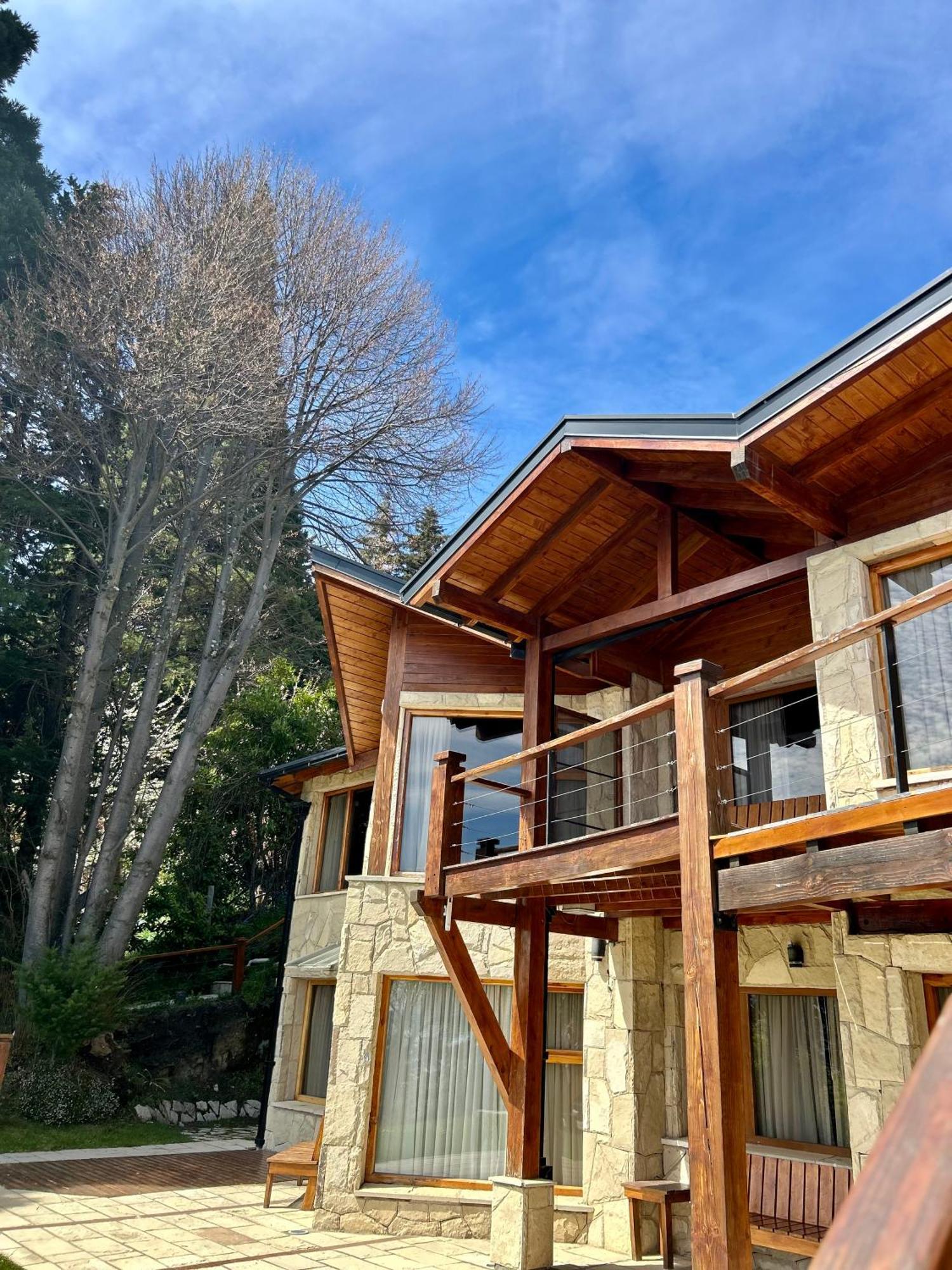 Bahia Paraiso Apart & Suites San Carlos de Bariloche Exterior photo