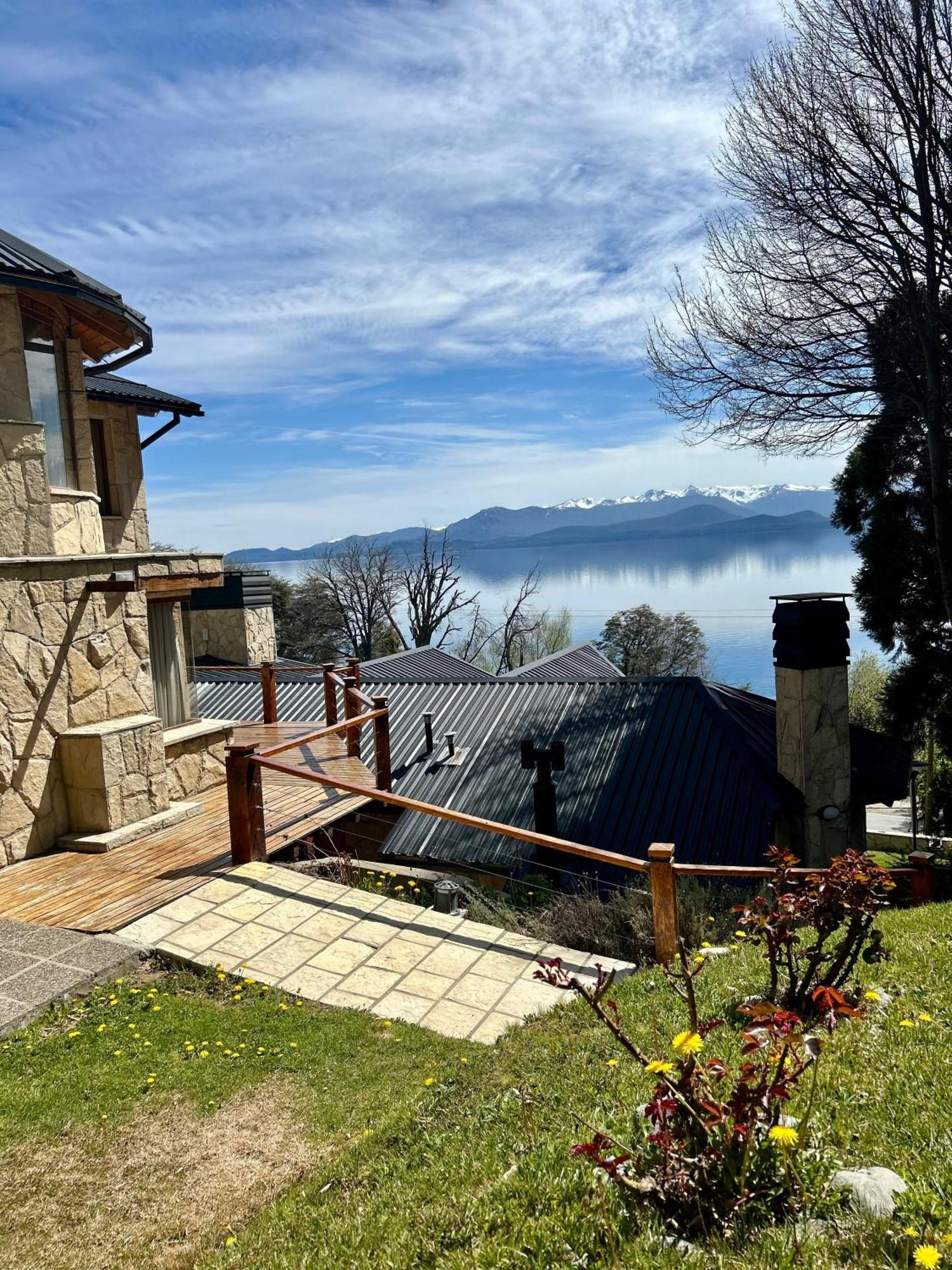 Bahia Paraiso Apart & Suites San Carlos de Bariloche Exterior photo