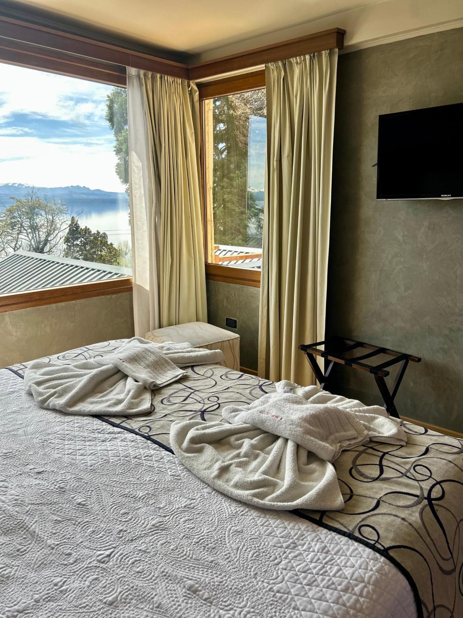 Bahia Paraiso Apart & Suites San Carlos de Bariloche Exterior photo