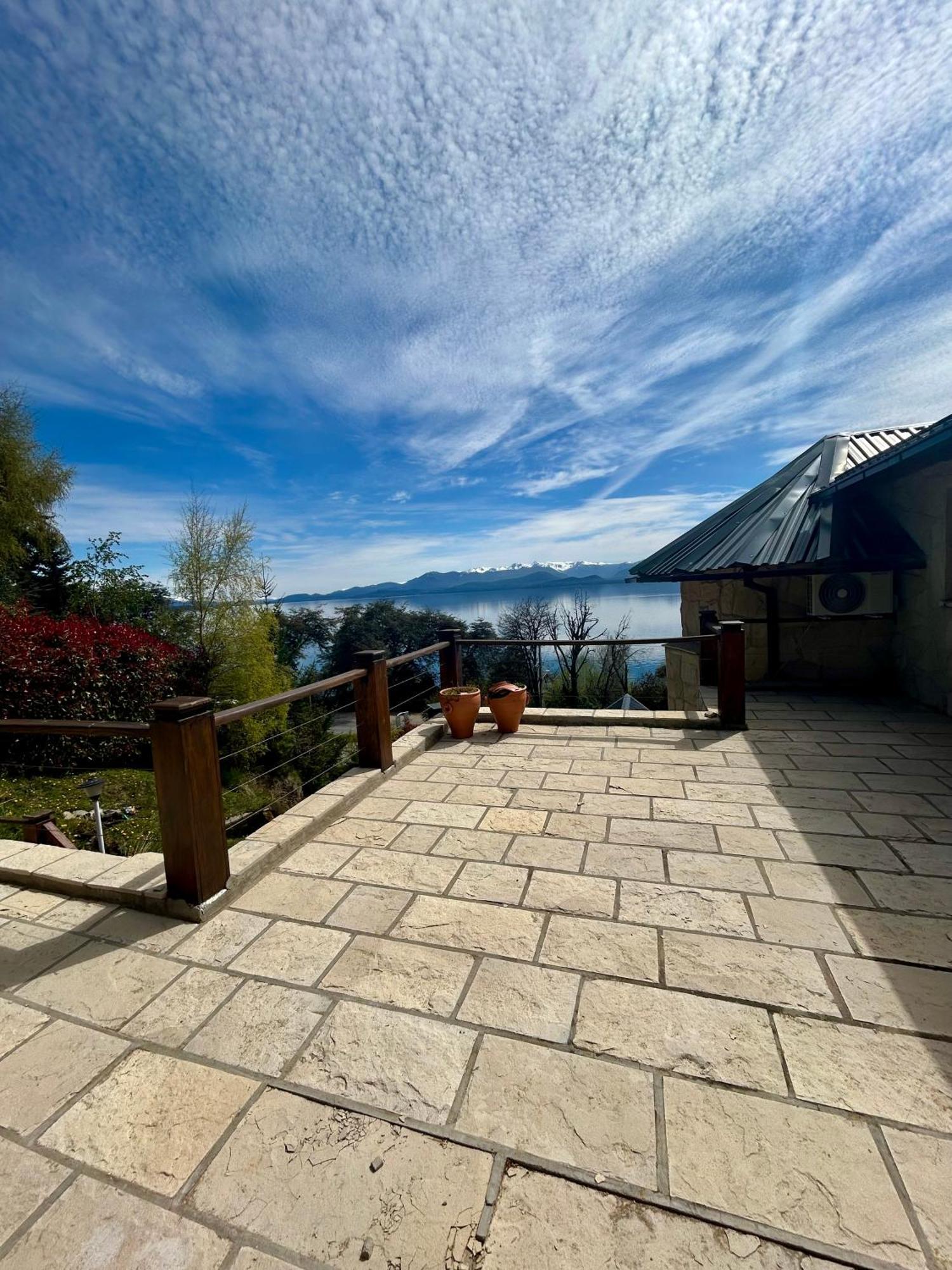 Bahia Paraiso Apart & Suites San Carlos de Bariloche Exterior photo